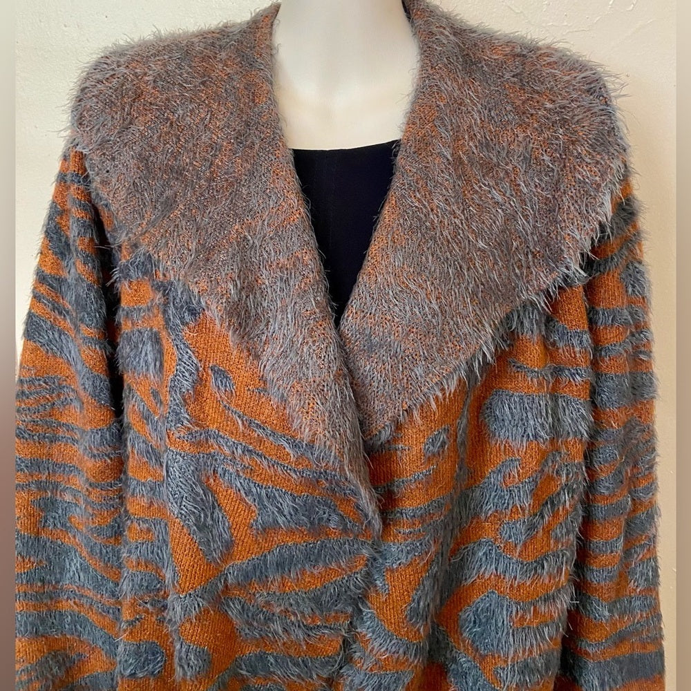 Black Rivet Wilson’s Leather Orange Gray Sweater Cardigan