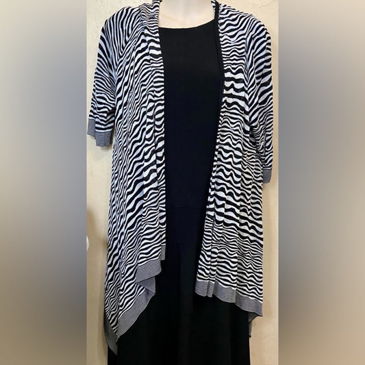 Chicos Black and White Zebra Sweater Cardigan Size 2