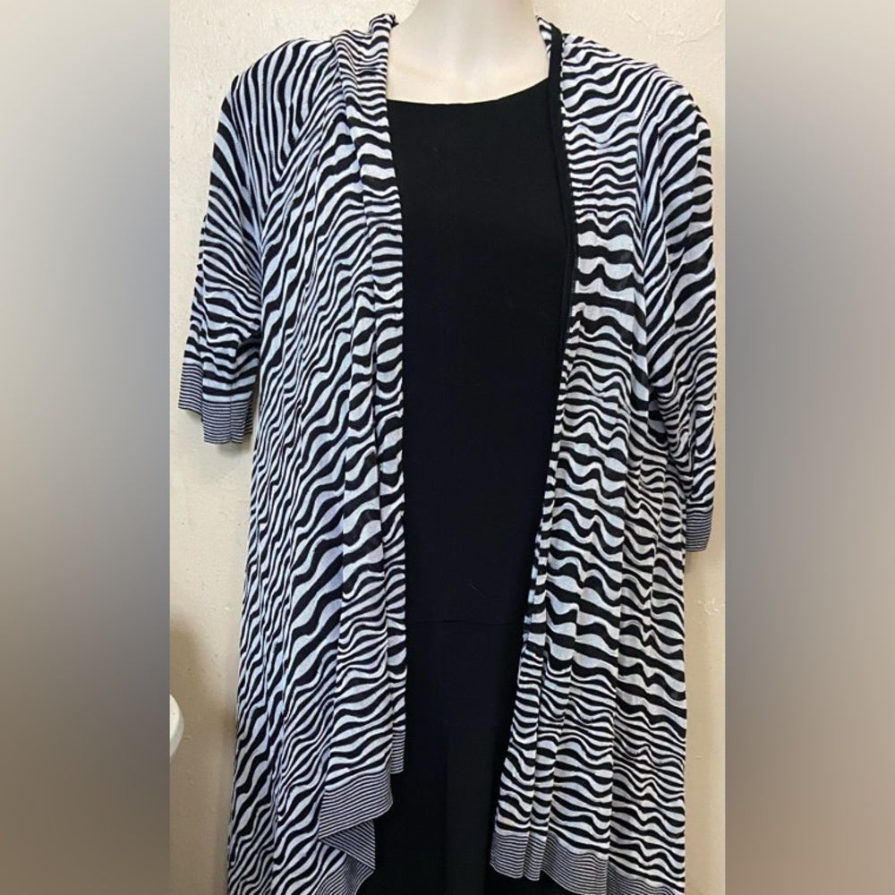 Chicos Black and White Zebra Sweater Cardigan Size 2