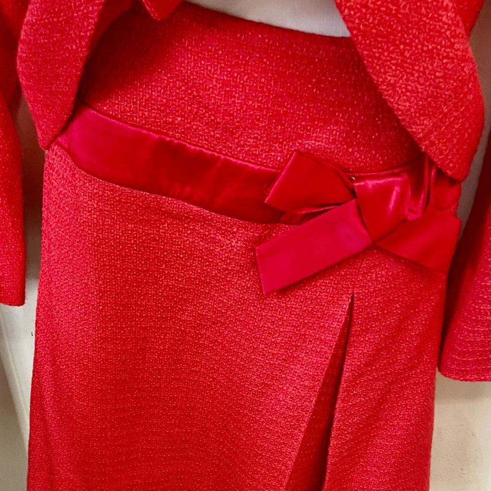 Liz Claiborne Red 2-pc Suit Outfit Set. (Size 12)