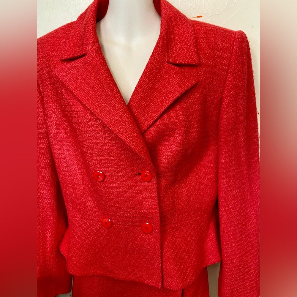 Liz Claiborne Red 2-pc Suit Outfit Set. (Size 12)