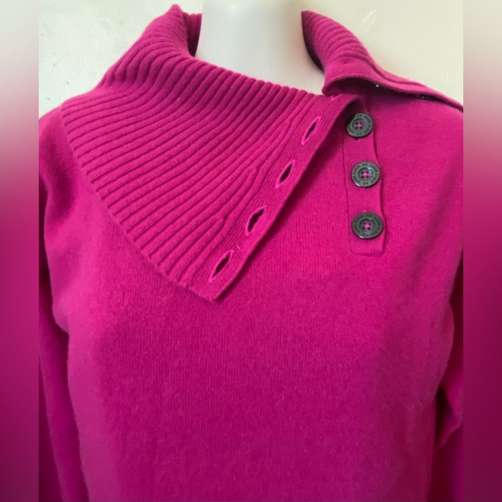 Anne Klein, Fuchsia Buttoned Collar Pull Over Sweater. (SP)