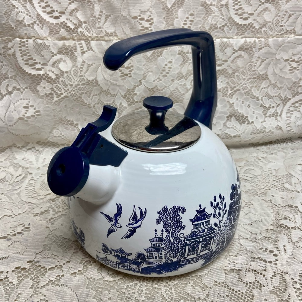 Vintage, Heritage Mint,  Blue Willow Enamelware Tea Kettle 9n W x 7.5in H