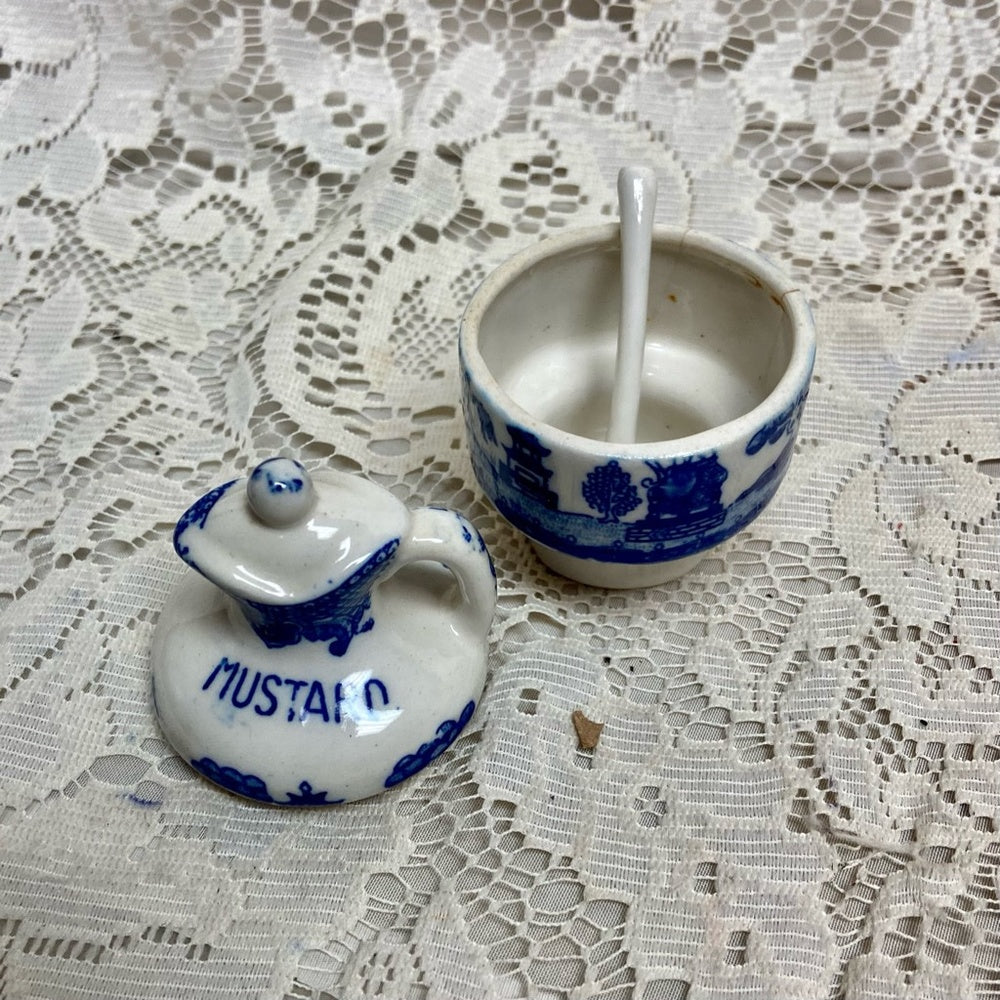 Vintage, Rare 11-pc Blue Willow Condiment Set.
