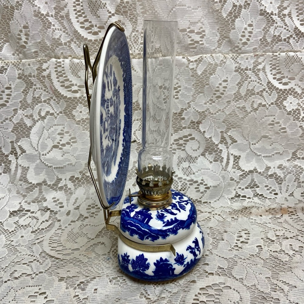 Vintage, Rare,  Beautiful 4-pc Blue Willow Oil Lamp with Reflector 9in x 6in