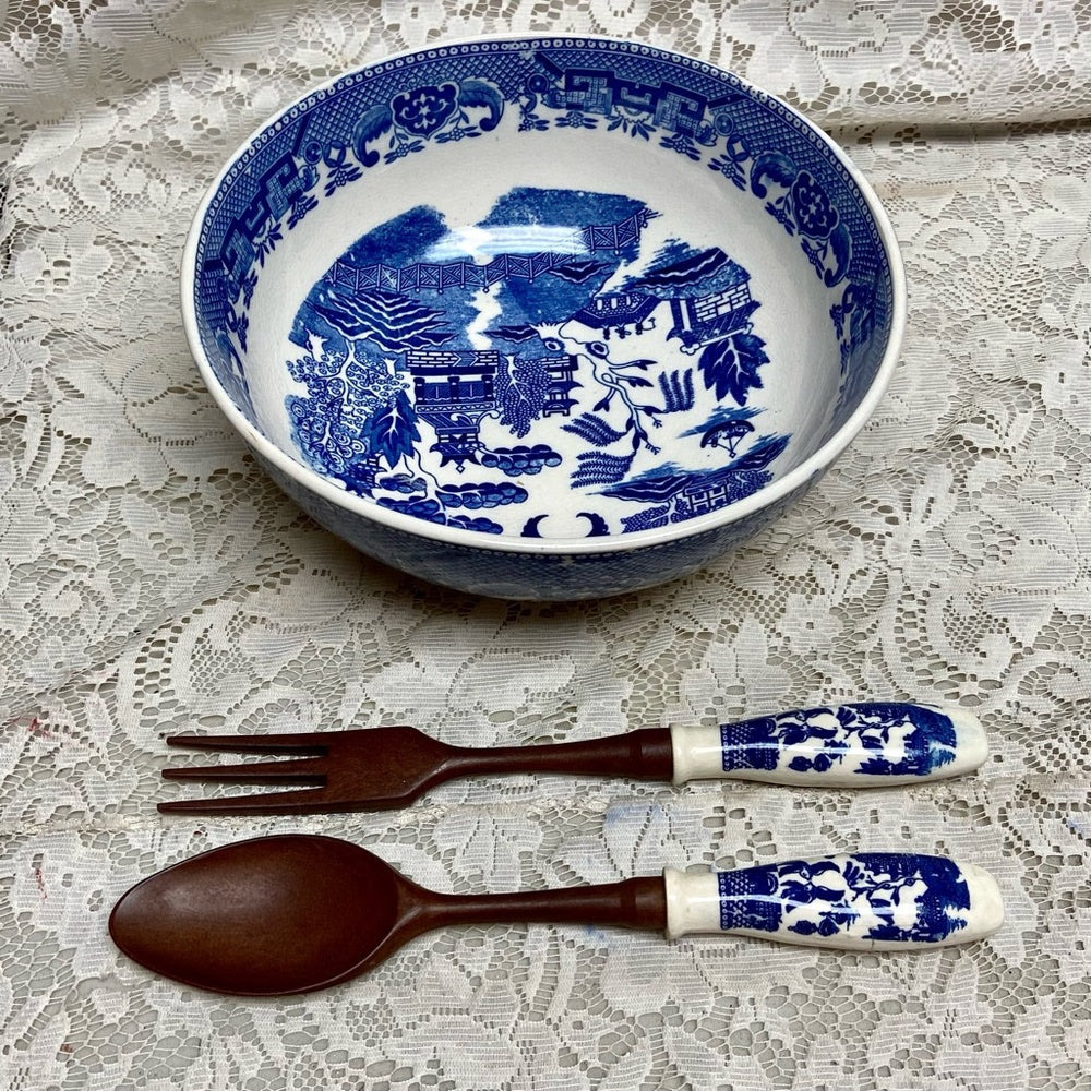 Vintage, 3pc Round Blue WillowSalad -Pasta Bowl w/ Spoon an Fork