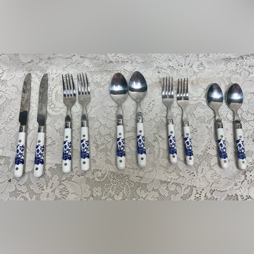 Vintage, Carnival, Thailand, Good Quality 10-pc Blue Willow Flatware, Svc for 2