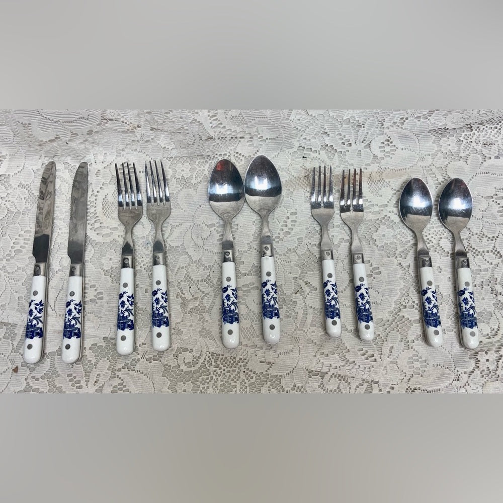 Vintage, Carnival, Thailand, Good Quality 10-pc Blue Willow Flatware, Svc for 2