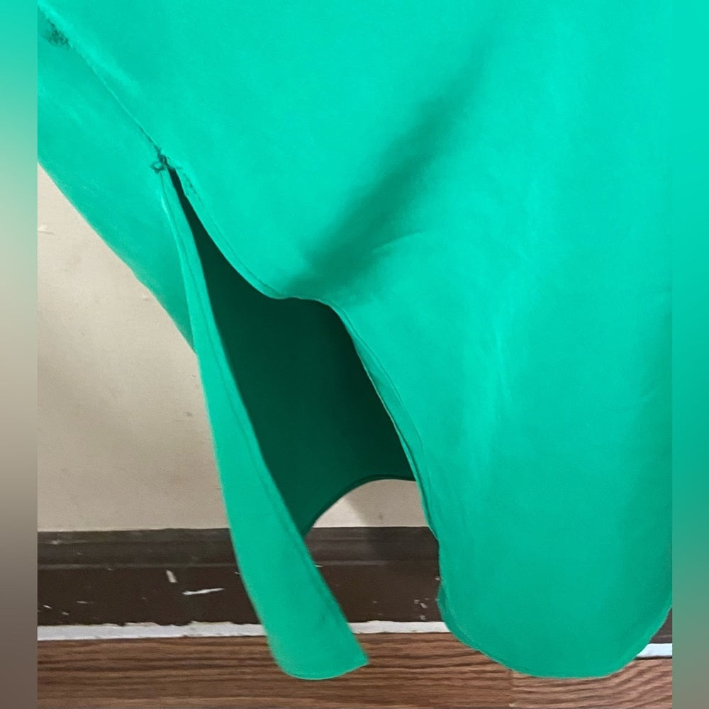 Beautiful,  Green Hi-slit, Backless Nightgown (M)