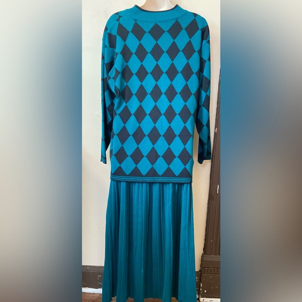 Vintage, Adolfo Collectibles 2-pc Teal Sweater Blouse and Skirt  Size M-L