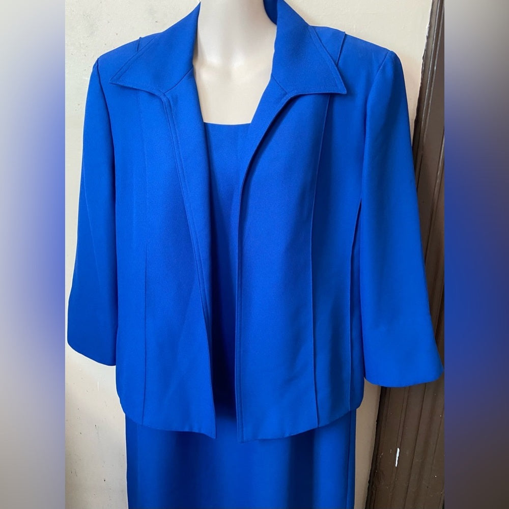 Beautiful, Jessica Howard Electric Blue Dress Suit Size 12