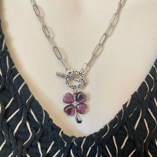 Vintage, Thermoset Purple Floral Pendant Necklace