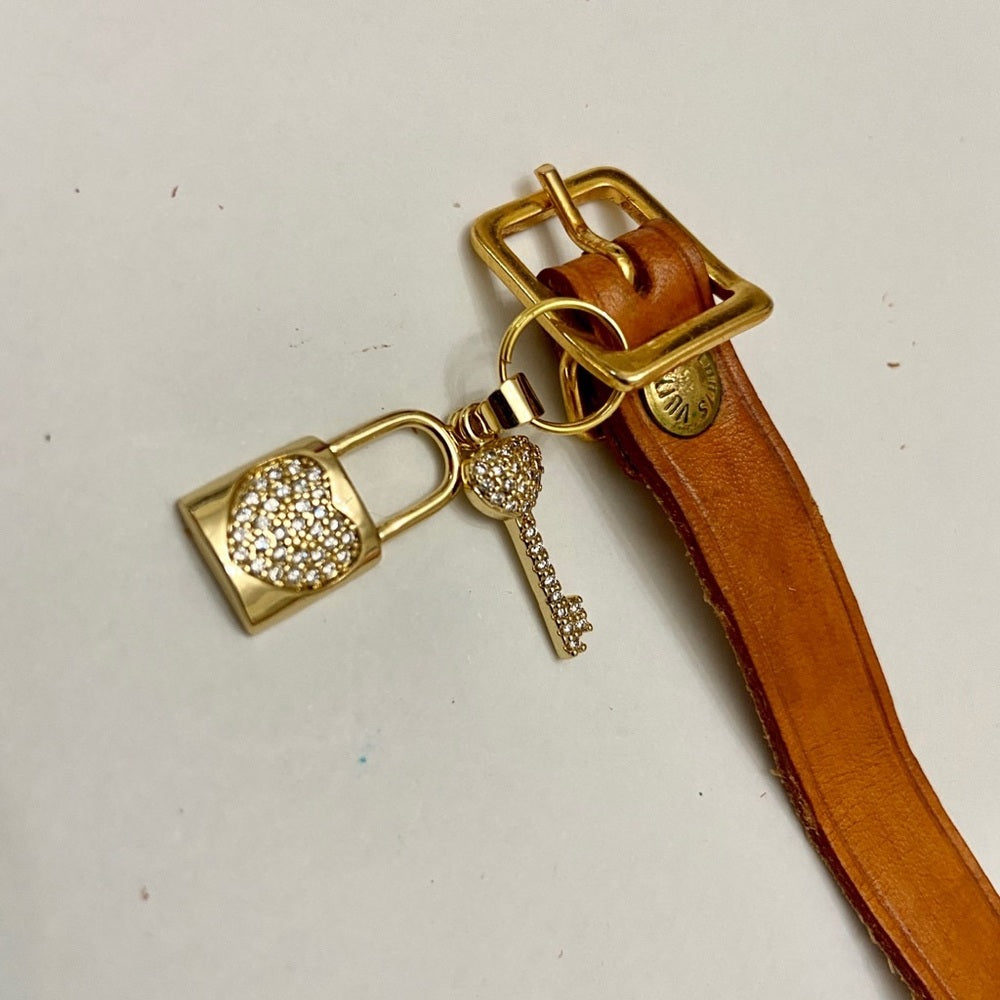 Authentic, Louis Vuitton Tan Leather Handbag or Luggage Name Tag Bracelet
