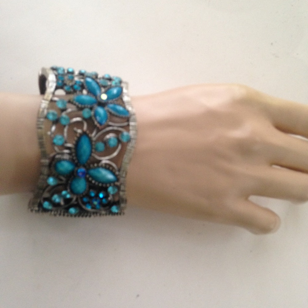 Vintage, Silver Tone and Faux Turquoise, Chunky Hinged Bangle Bracelet