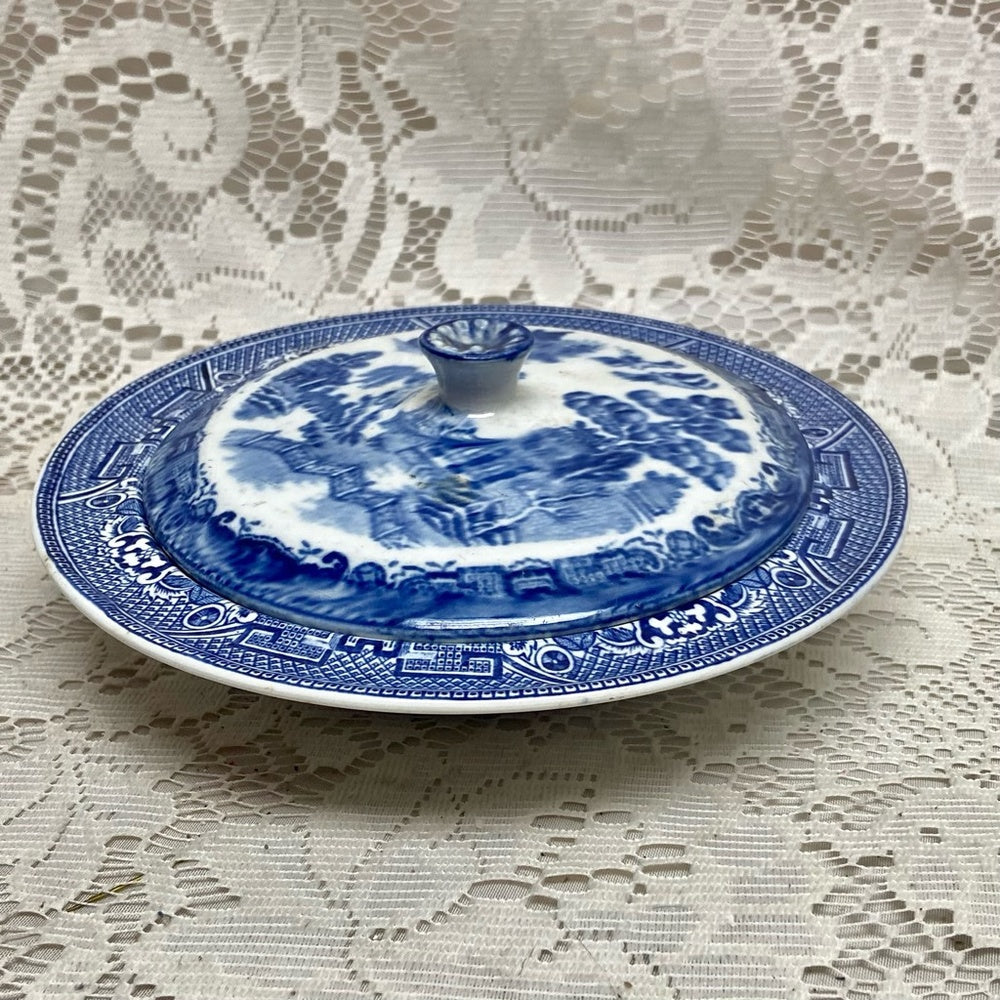Vintage, Blue Willow  Round Covered Butter Dish  6.5in D x 2.5in H