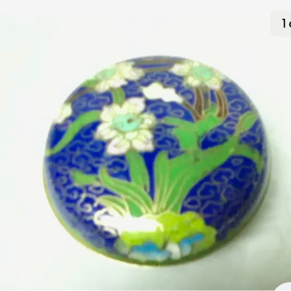 Vintage, Elegant, Cloissone White Iris Round Trinket Box  2.5in x 1.5in