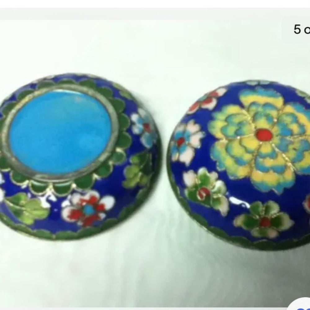 Vintage, Elegant, Cloissone Style Enamel Floral Round Trinket Box  2.5in x 1.5in