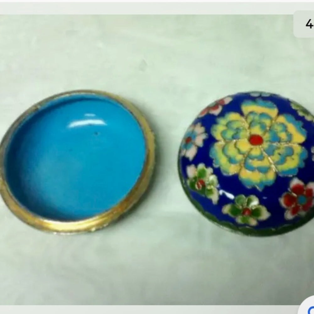 Vintage, Elegant, Cloissone Style Enamel Floral Round Trinket Box  2.5in x 1.5in
