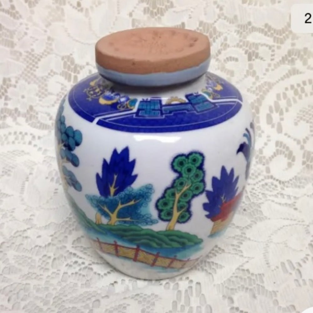 Vintage, Japan, Gaudy Blue Willow Tea Jar-Sugar Jar  5in H x 4in W