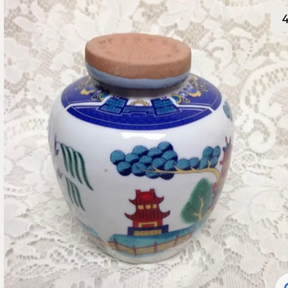 Vintage, Japan, Gaudy Blue Willow Tea Jar-Sugar Jar  5in H x 4in W