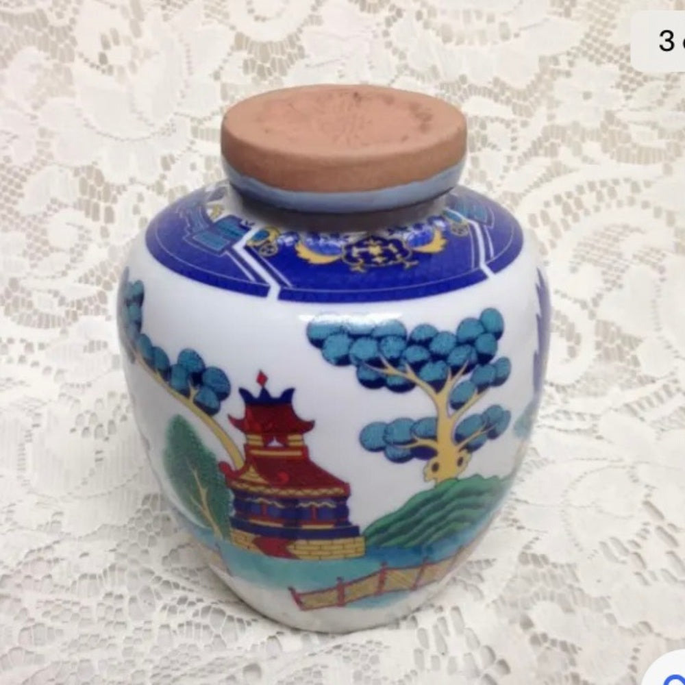 Vintage, Japan, Gaudy Blue Willow Tea Jar-Sugar Jar  5in H x 4in W