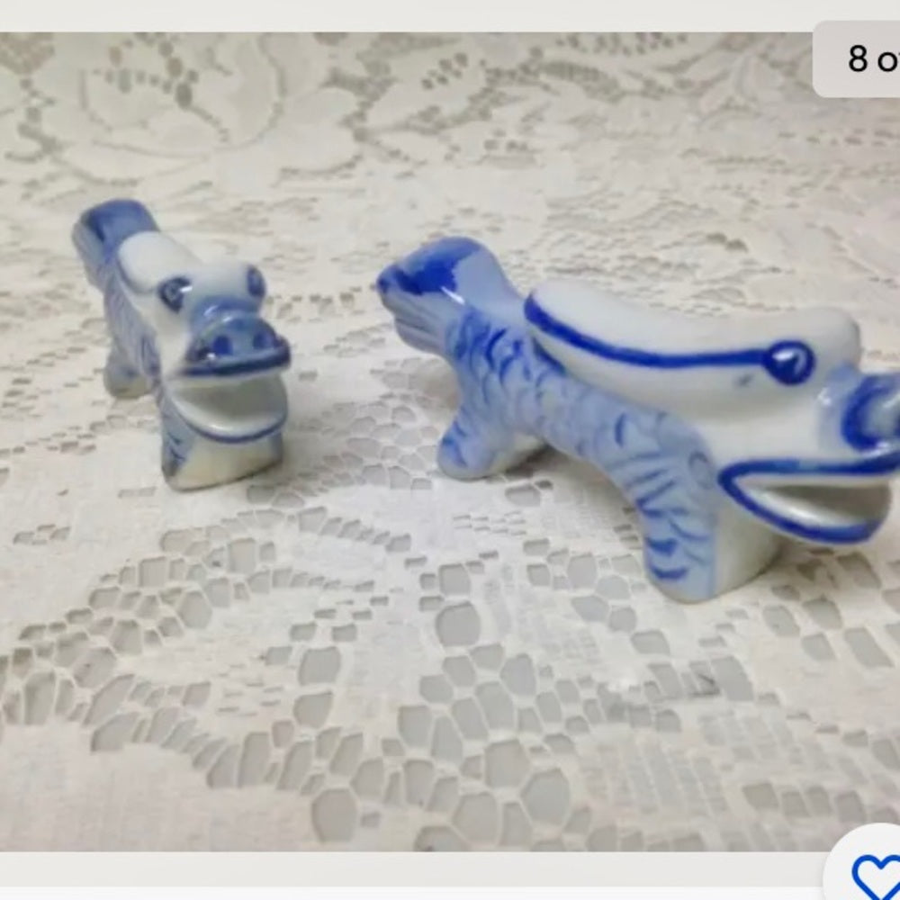 Aluminum Chopsticks with Ceramic Flow Blue Foodog Stand