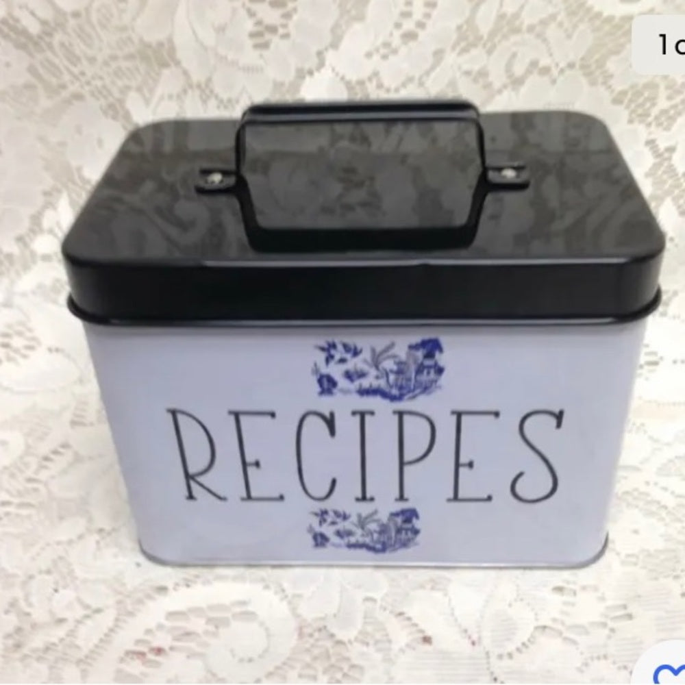 Blue Willow, White Tin Recipe Box  7in x 6in x 4in.