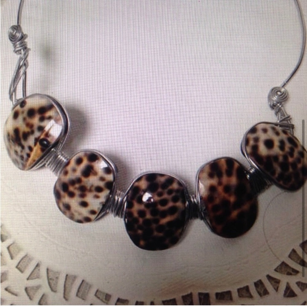 Beautiful, Chunky, Handcrafted, Wired Spotted Brown Shells 20in Necklace