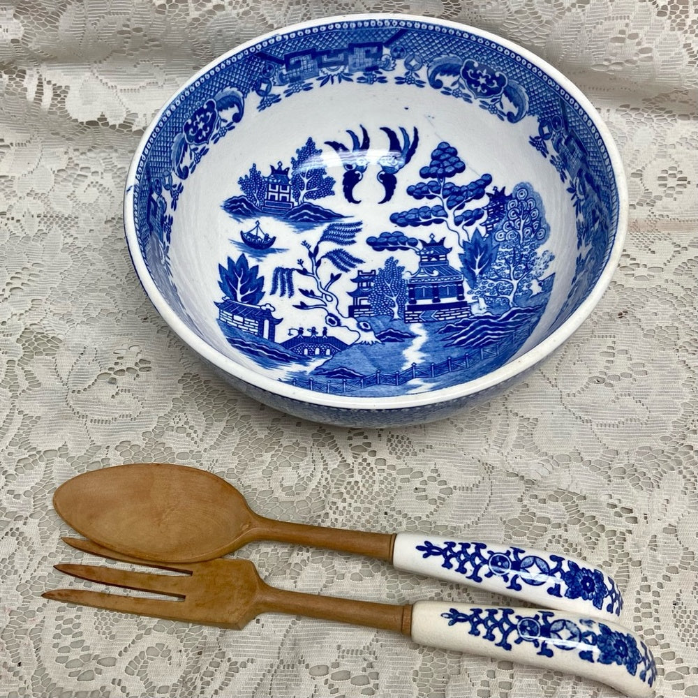 Vintage, 3pc Round Blue WillowSalad -Pasta Bowl w/ Spoon an Fork