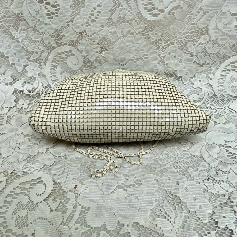 Vintage, Beige Mesh Metal Clutch-Shoulder Bag