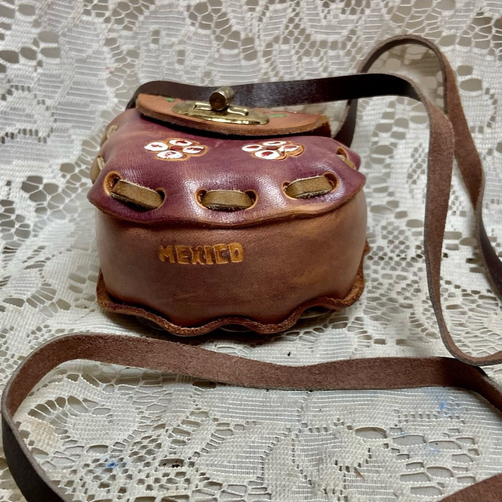 Vintage, Mexico Tooled Floral Child’s CB-Shoulder Bag