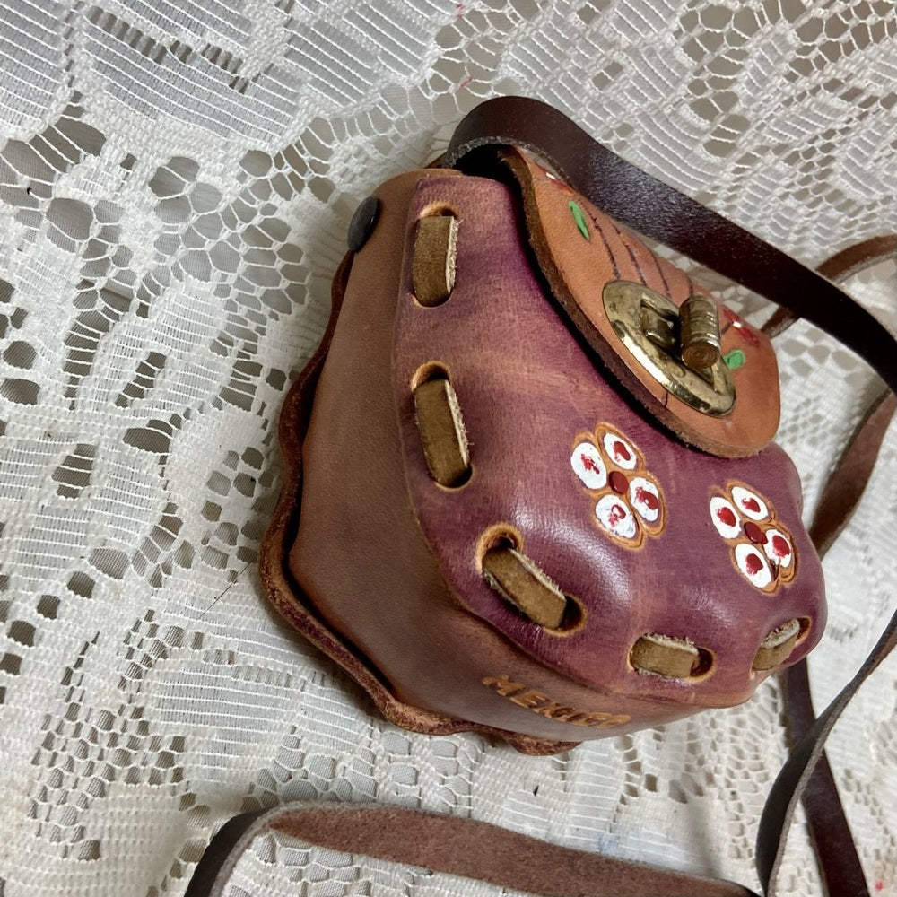 Vintage, Mexico Tooled Floral Child’s CB-Shoulder Bag