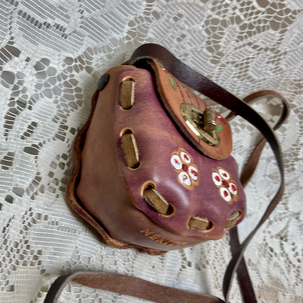 Vintage, Mexico Tooled Floral Child’s CB-Shoulder Bag