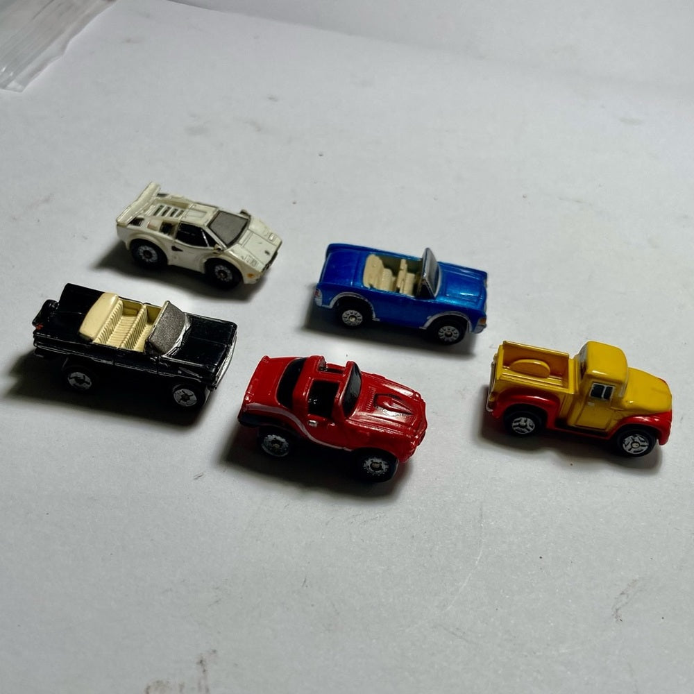 Vintage,  Lot of 5 Miniature 1.25-inch Cars (H)