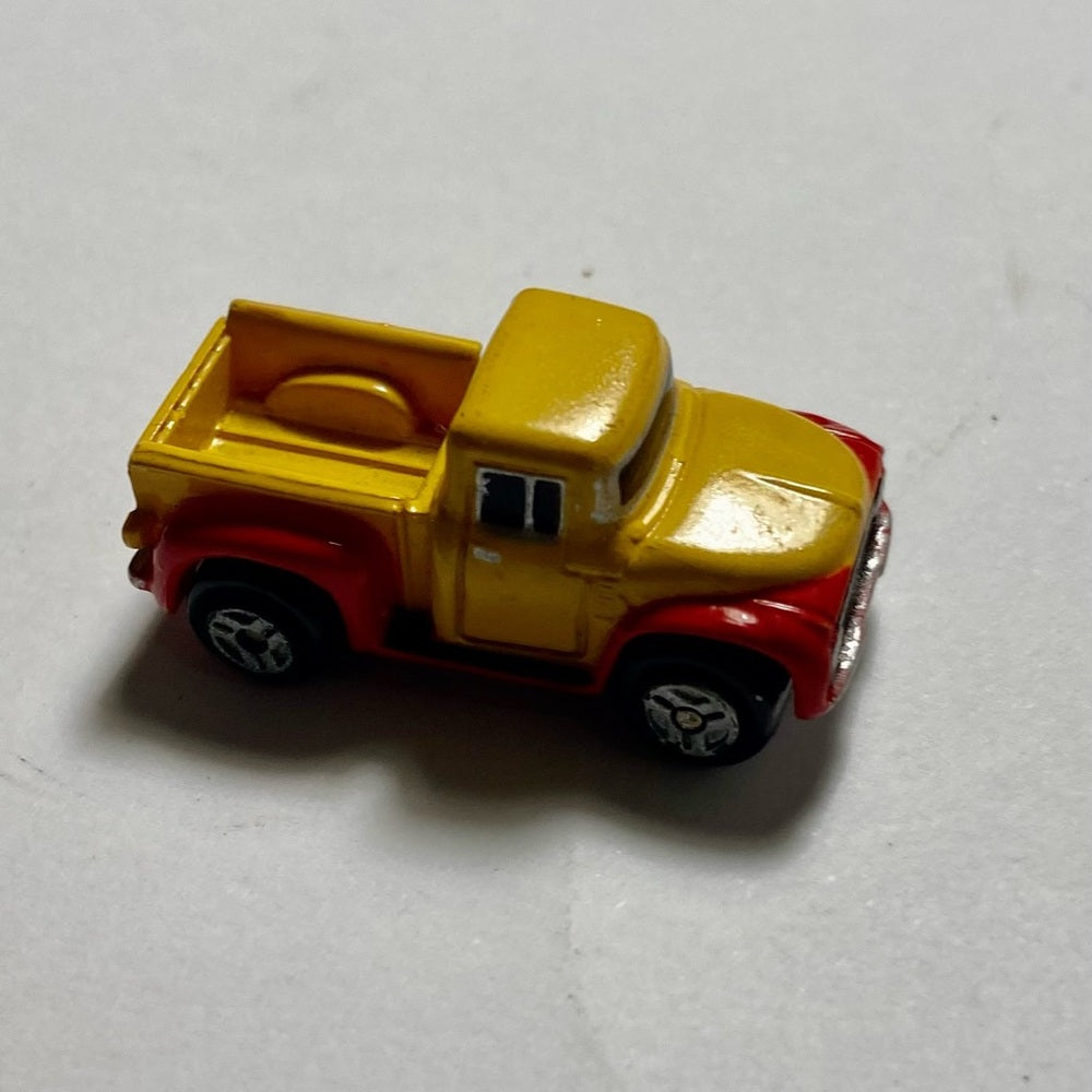 Vintage,  Lot of 5 Miniature 1.25-inch Cars (H)