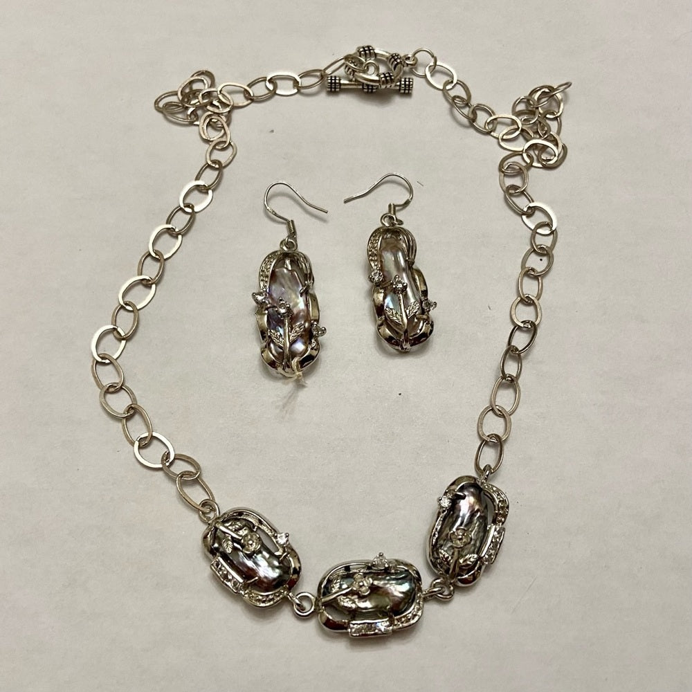 Vintage, 3 Encased Biwa Pearls 18in 925 Chain Necklace with Matching Earrings
