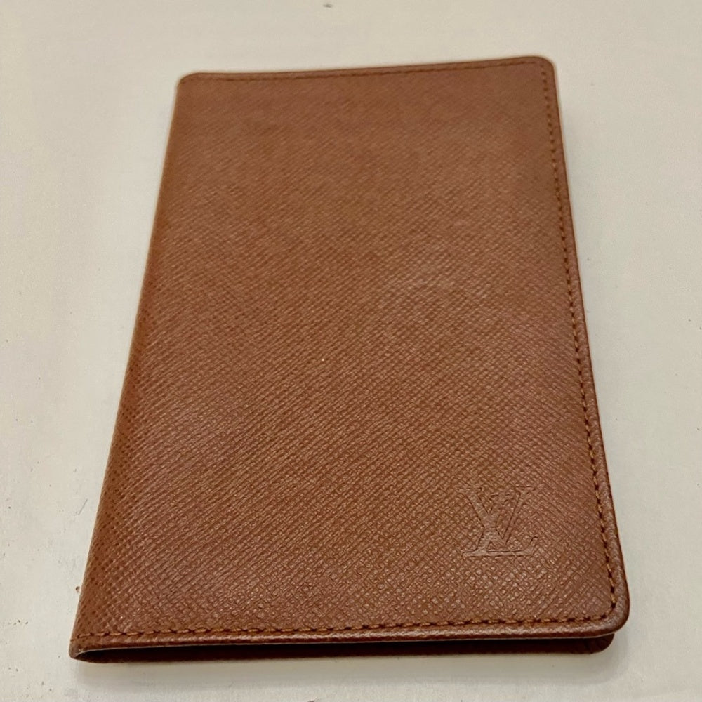 Louis Vuitton Brown Taiga Leather ID-Credit Card Case
