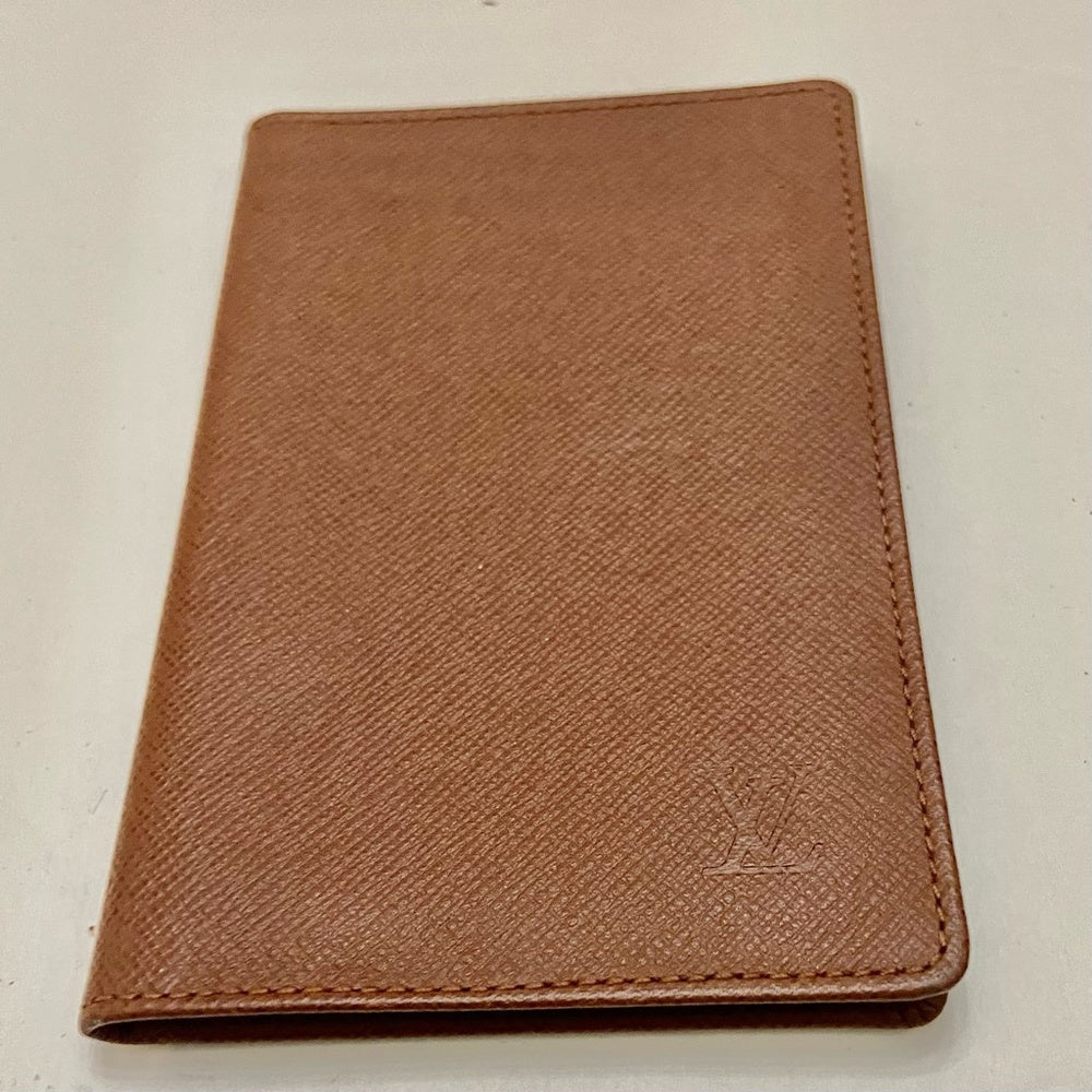Louis Vuitton Brown Taiga Leather ID-Credit Card Case