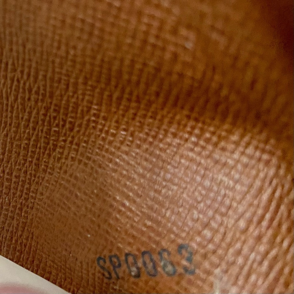 Louis Vuitton Brown Taiga Leather ID-Credit Card Case