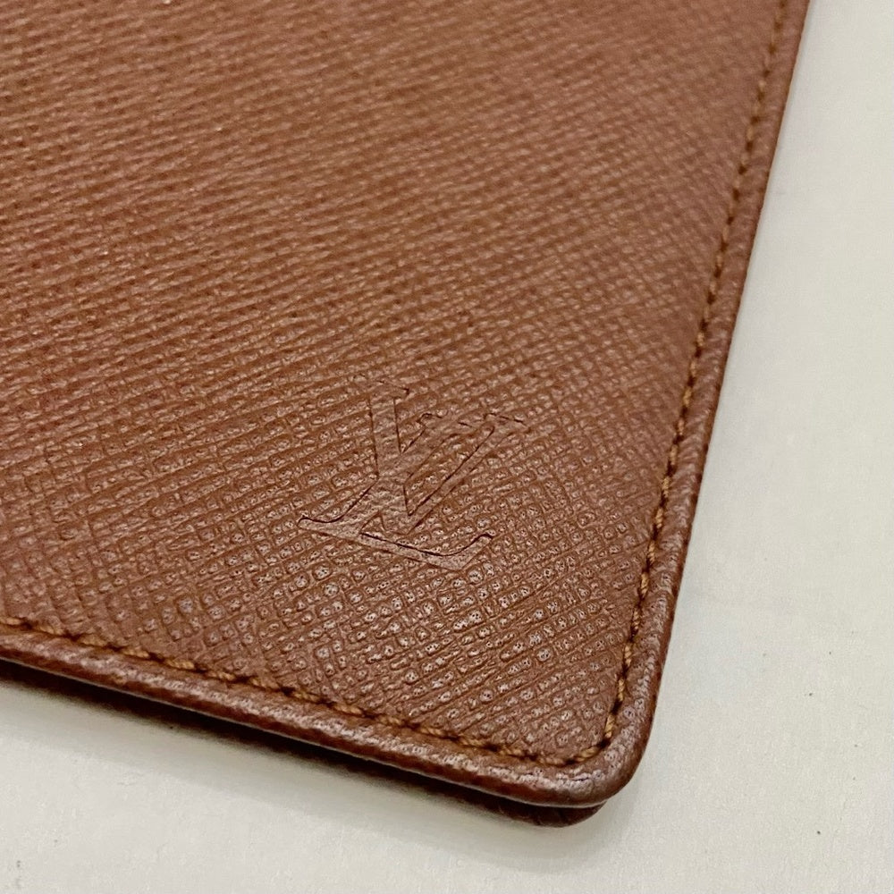 Louis Vuitton Brown Taiga Leather ID-Credit Card Case