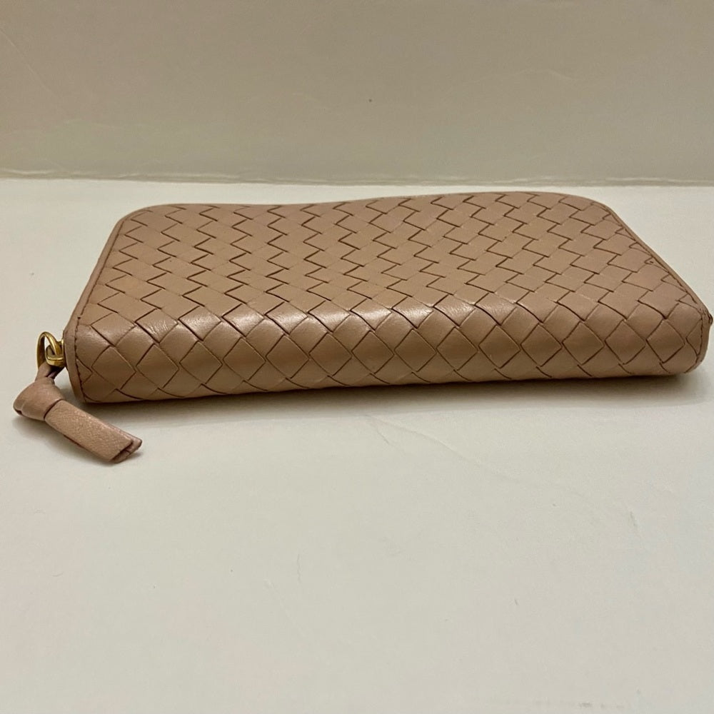 Bottega Veneta Beige Leather Zippy Long Wallet