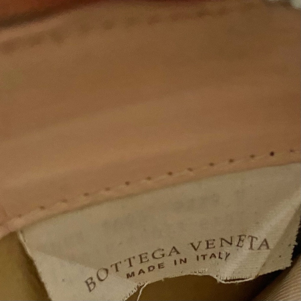 Bottega Veneta Beige Leather Zippy Long Wallet