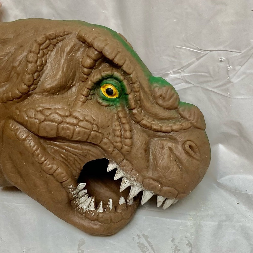 Vintage, Rare, Green Dinosaur Puppet 6.5in x 5in