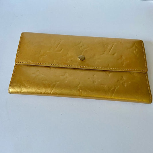 Louis Vuitton Golden Beige Vernis Mono Long Wallet