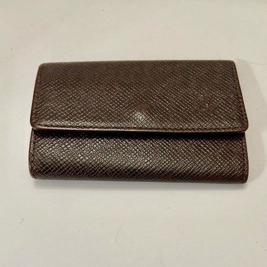 Louis Vuitton Brown Taiga Leather 6-Hooks Key Case