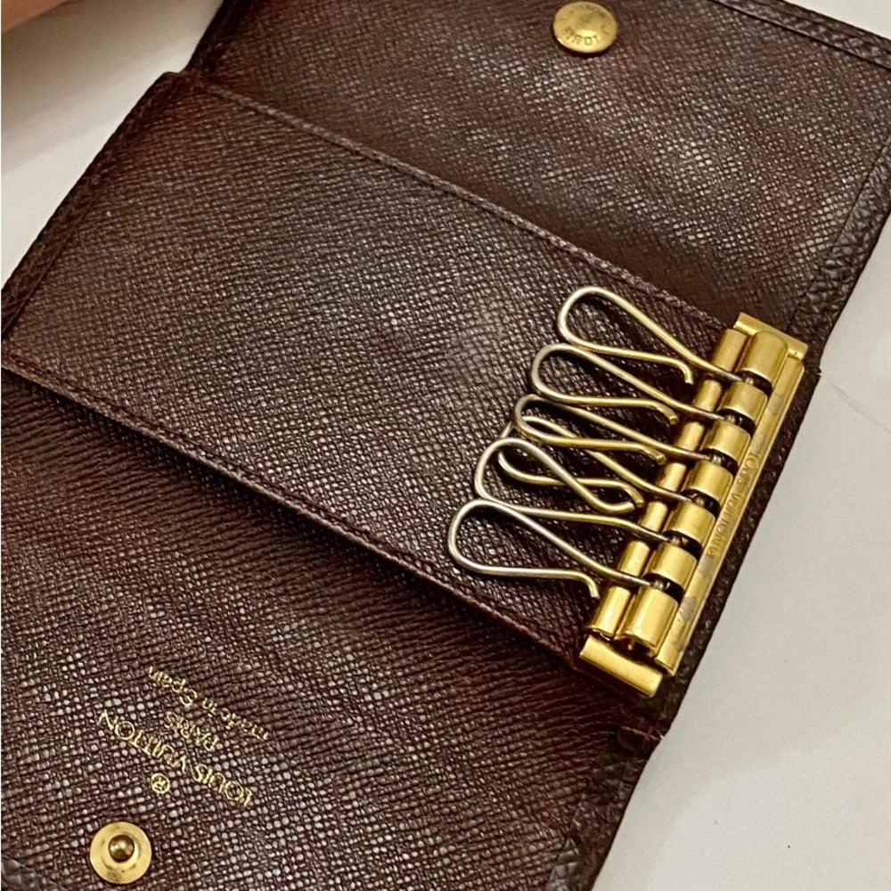 Louis Vuitton Brown Taiga Leather 6-Hooks Key Case